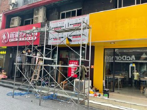 连云港制作广告招牌如何避免它发黄？